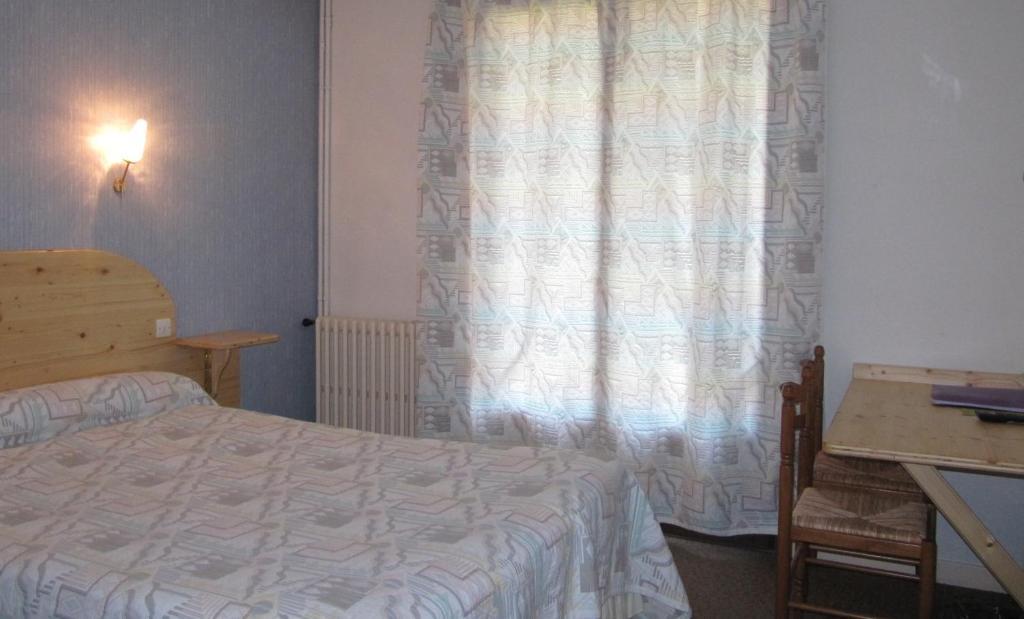 Hotel Des Rochers Marvejols Δωμάτιο φωτογραφία